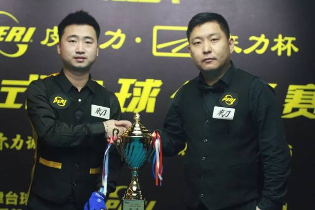 阳光帅气的 阳光帅气的